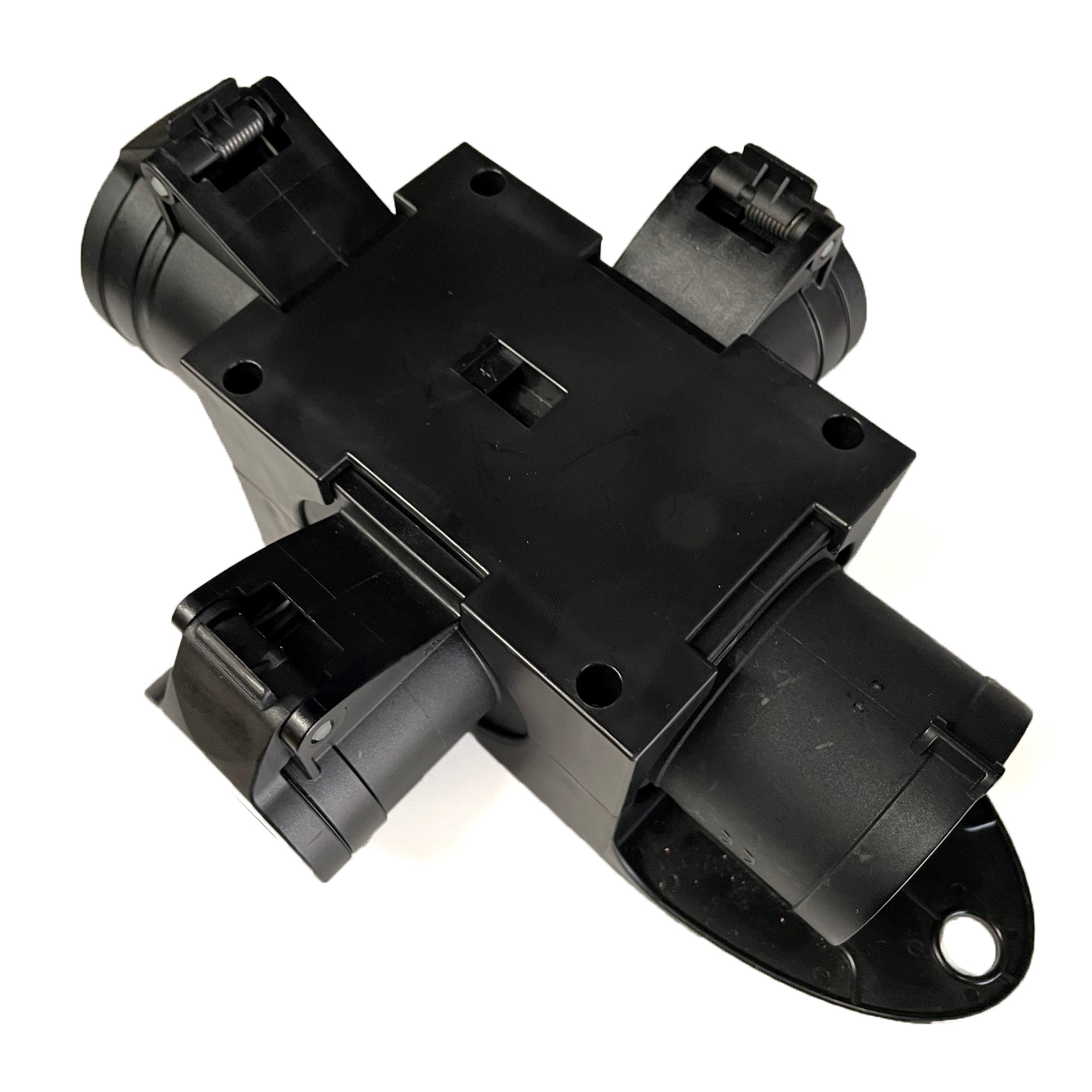 32A 1ph Incomer to 2x 16A 1ph Sockets and 1x 32A 1ph Link Socket St. Anton Distribution
